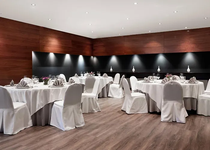 Ac By Marriott Otel A Coruña